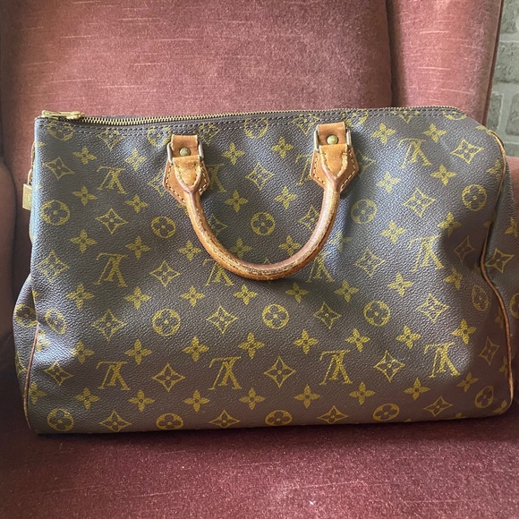 Authentic Louis Vuitton Speedy Bag - Picture 1 of 12